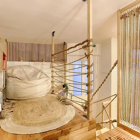 Appartement Duplex Atypique Au Coeur Du Sentier-3